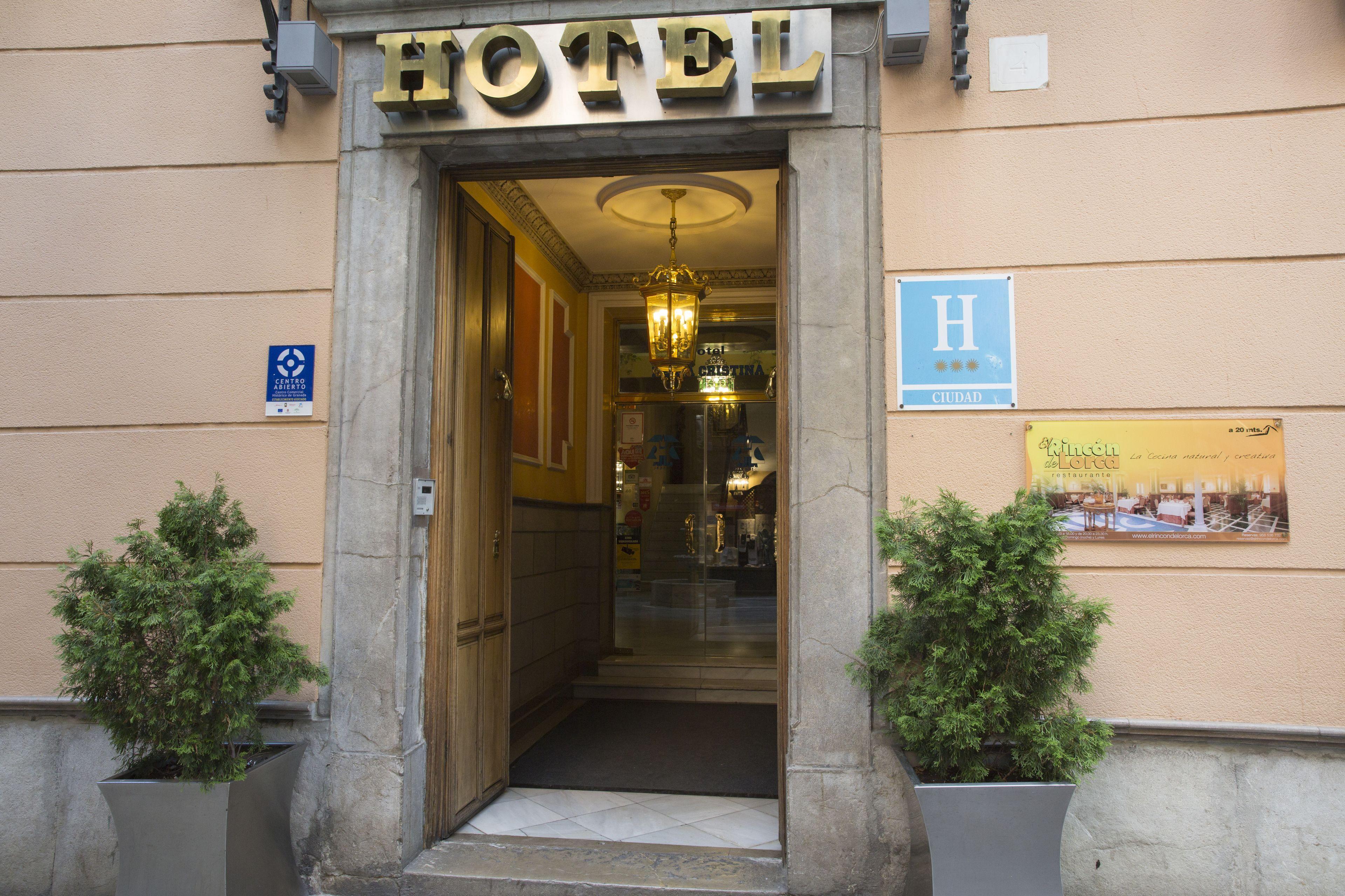Hotel Reina Cristina — Photos 2
